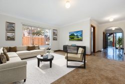 13 Pine Ave, Brookvale NSW 2100, Australia
