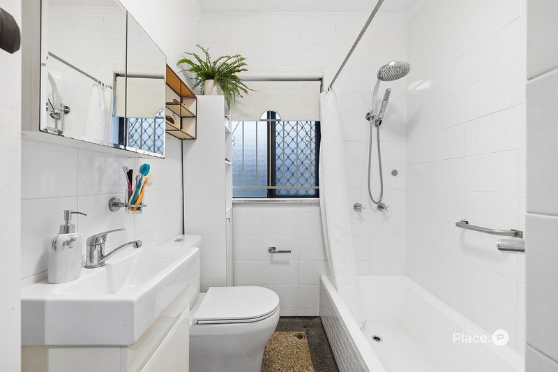5 Blackwood Ave, Cannon Hill QLD 4170, Australia