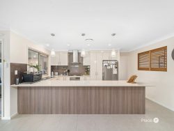 15 Shannon St, Warner QLD 4500, Australia