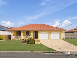 3 Drambuie Ct, Kippa-Ring QLD 4021, Australia
