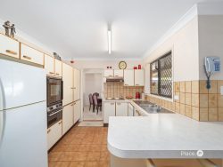 3 Drambuie Ct, Kippa-Ring QLD 4021, Australia