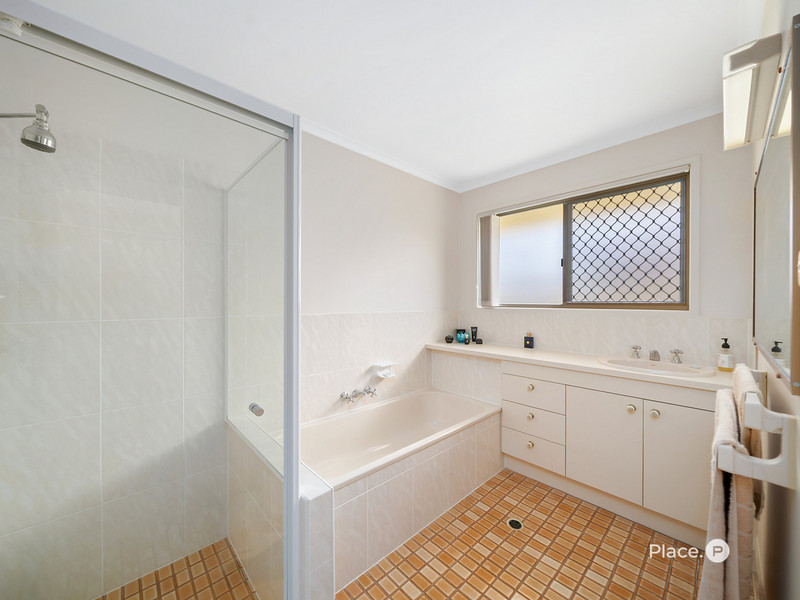 3 Drambuie Ct, Kippa-Ring QLD 4021, Australia