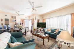 51 Chick St, Roselands NSW 2196, Australia