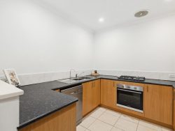 25B Ilumba Way, Nollamara WA 6061, Australia