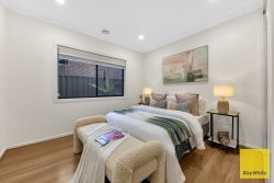 60 Rivella Cct, Tarneit VIC 3029, Australia