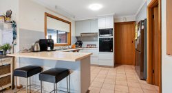 19 Schinckel Rd, Naracoorte SA 5271, Australia