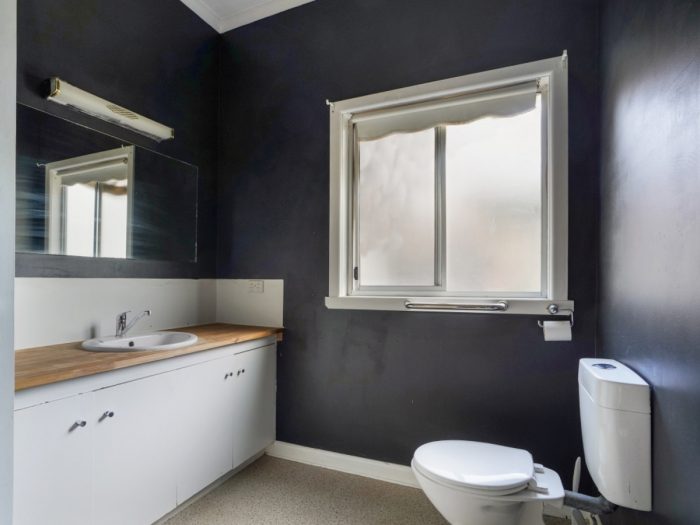 12 Scoresby St, Hamilton VIC 3300, Australia