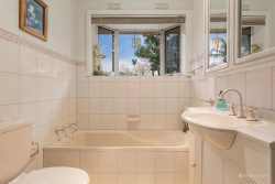 28 Sheahans Rd, Bulleen VIC 3105, Australia