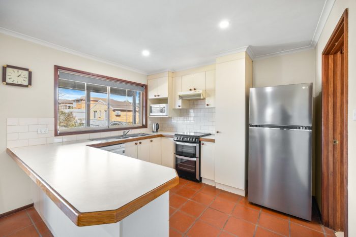 16 Southwell Pl, Karabar NSW 2620, Australia
