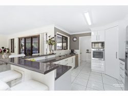 429 Frenchville Rd, Frenchville QLD 4701, Australia