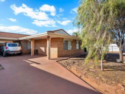 Unit 2/2 Steel Pl, Boulder WA 6432, Australia