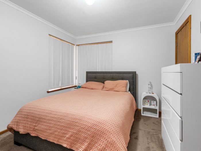 Unit 2/2 Steel Pl, Boulder WA 6432, Australia