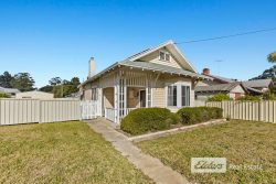 142 Steere St N, Collie WA 6225, Australia