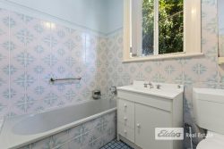 142 Steere St N, Collie WA 6225, Australia