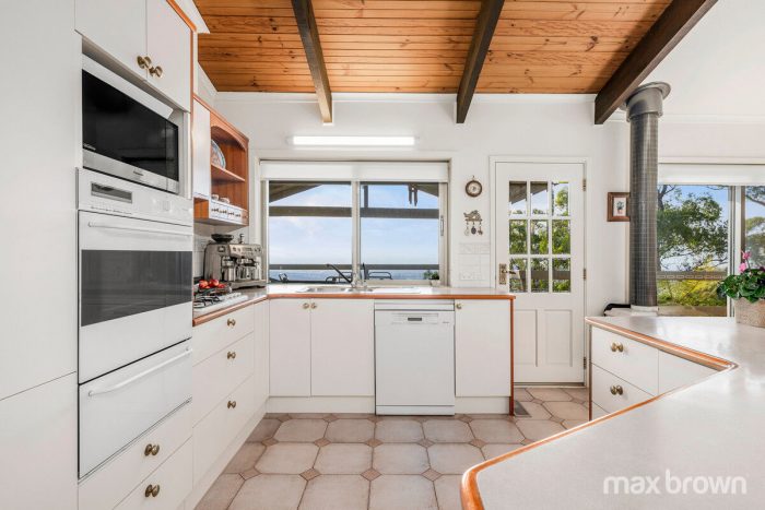 8 William St, Kalorama VIC 3766, Australia
