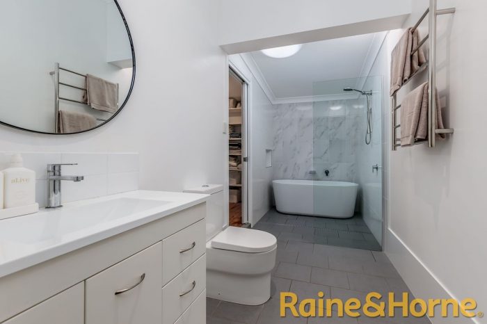 13 Luke St, Dubbo NSW 2830, Australia