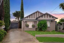 2 Alabama Ave, Bexley NSW 2218, Australia