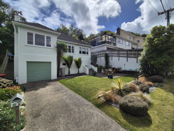 9 David Crescent, Karori, Wellington, 6012, New Zealand