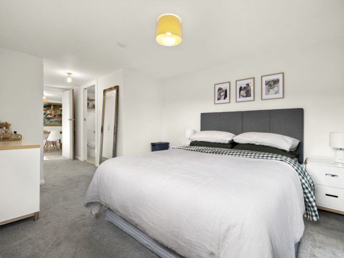 14 Upland Street, Helensburgh, Dunedin, Otago, 9010, New Zealand
