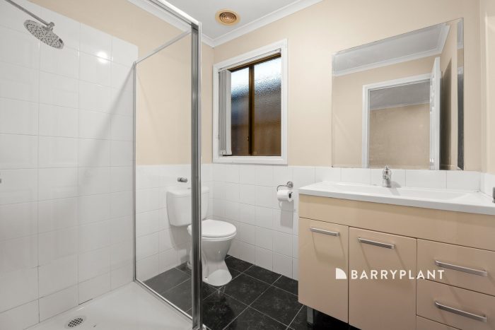 46 Wakenshaw Cres, Pakenham VIC 3810, Australia