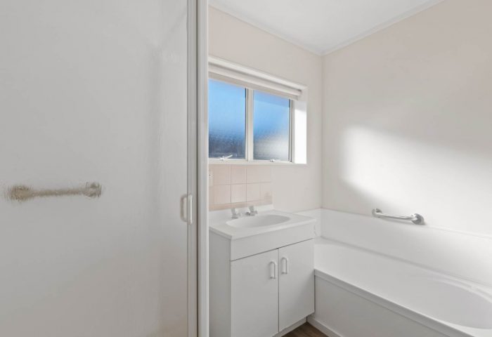 5/57 Weiti Road, Orewa, Rodney, Auckland, 0931, New Zealand