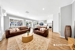 8 Xavier Way, South Morang VIC 3752, Australia