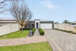 1 A Dumfries Ave, Northfield SA 5085, Australia