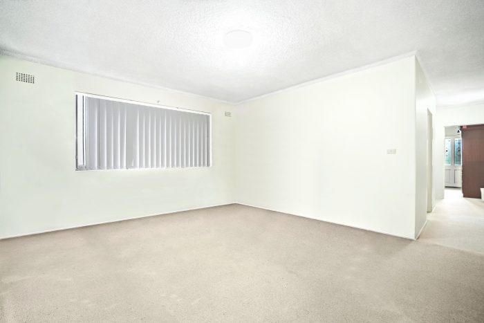 Unit 2/7 Allan Ave, Belmore NSW 2192, Australia