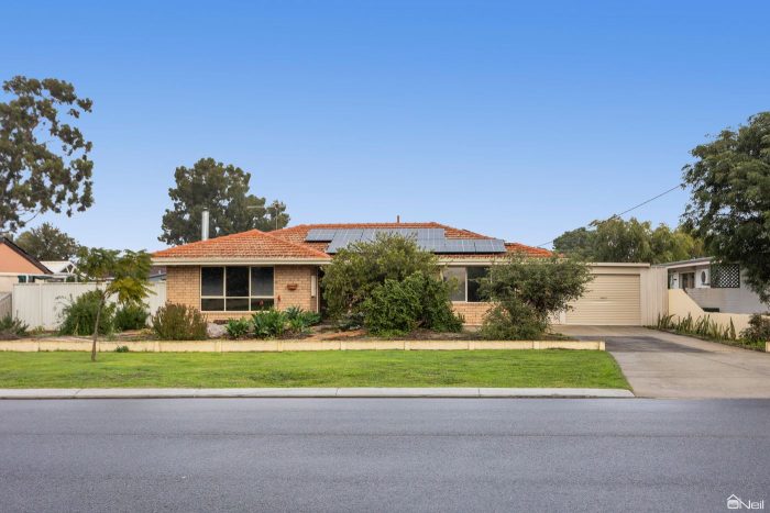 26 Amanda Dr, Camillo WA 6111, Australia