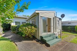3 Frieston Road, Milford, North Shore City, Auckland, 0620, New Zealand
