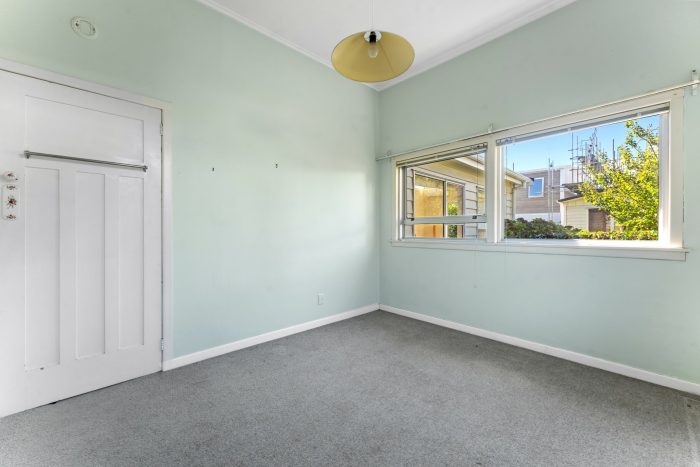 3 Frieston Road, Milford, North Shore City, Auckland, 0620, New Zealand
