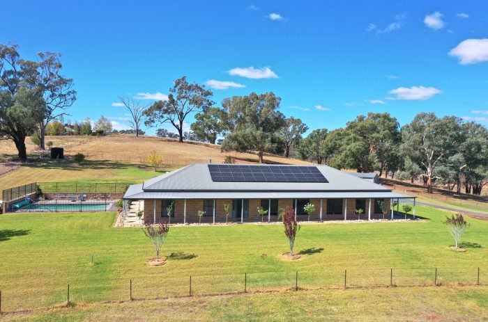 210 Bashams Ln, Young NSW 2594, Australia