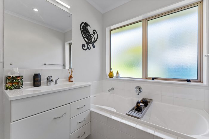 7 Omana Avenue, Shelly Beach, Helensville, Rodney, Auckland, 0874, New Zealand
