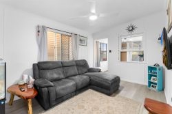 50 Beaufort Pl, Deception Bay QLD 4508, Australia