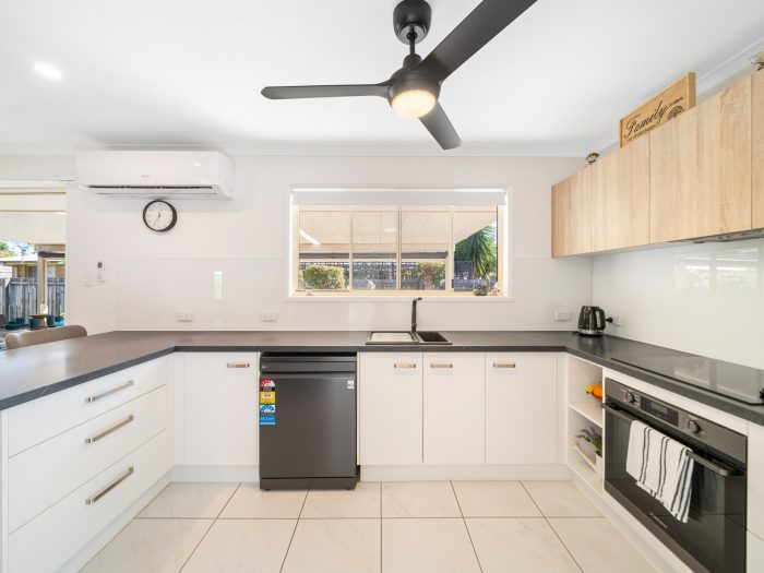 Unit 18/12 Bunbury St, Myra Court, Murrumba Downs QLD 4503, Australia
