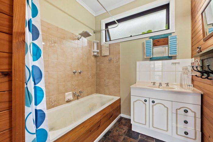 86 Bunganowee Dr, Clifton Springs VIC 3222, Australia