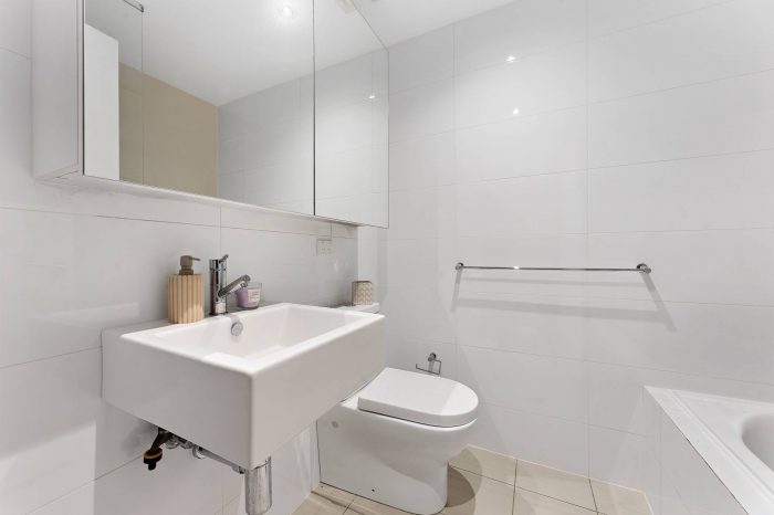 Unit 6/12 Victa St, Campsie NSW 2194, Australia