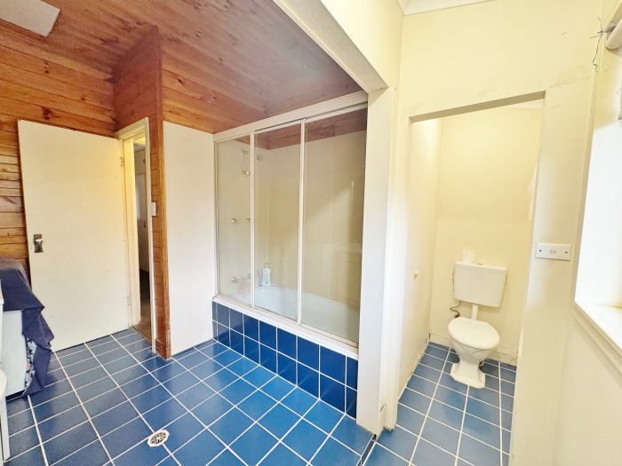 21 Clifton St, Young NSW 2594, Australia