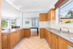 2 Cripps Ave, Kingsgrove NSW 2208, Australia
