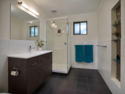 17 David St, Hamilton VIC 3300, Australia