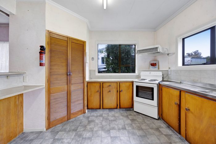 11 Denmark Terrace, Stratford, Taranaki, 4394, New Zealand