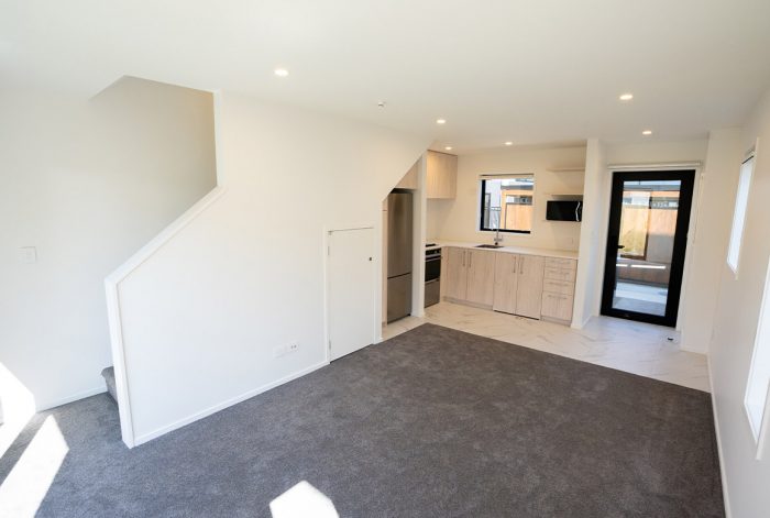 4 Johnston Grove, Taita, Lower Hutt, Wellington,, 5011, New Zealand