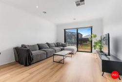 5 Fairfield Bvd, Jackass Flat VIC 3556, Australia
