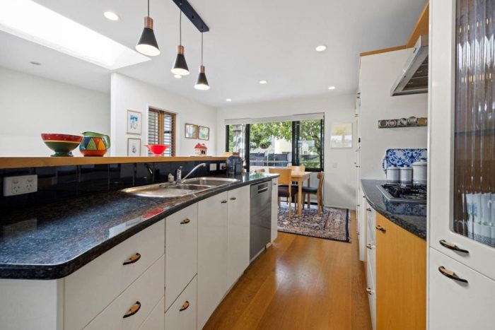 17 John Stokes Terrace, Remuera, Auckland, 1050, New Zealand