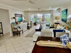 Unit 1/6 Samarai Ave, Runaway Bay QLD 4216, Australia
