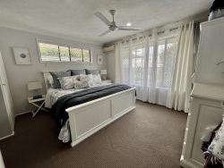 Unit 1/6 Samarai Ave, Runaway Bay QLD 4216, Australia