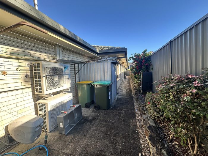 37 Ashford Rd, Helensvale QLD 4212, Australia