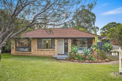 15 Fraser Cres, Albion Park NSW 2527, Australia