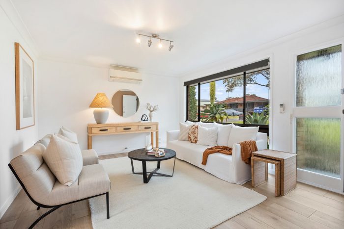 15 Fraser Cres, Albion Park NSW 2527, Australia