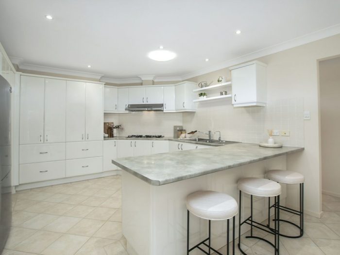 12 Kallista Ave, St Ives NSW 2075, Australia